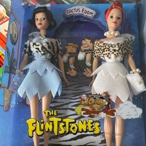 The Flintstones Barbie Doll Giftset Betty & Wilma Silver Label 2008 Mattel M1211